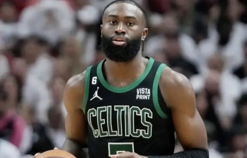 爱游戏官网-战术调整获得成功，球队实力得到提升的简单介绍