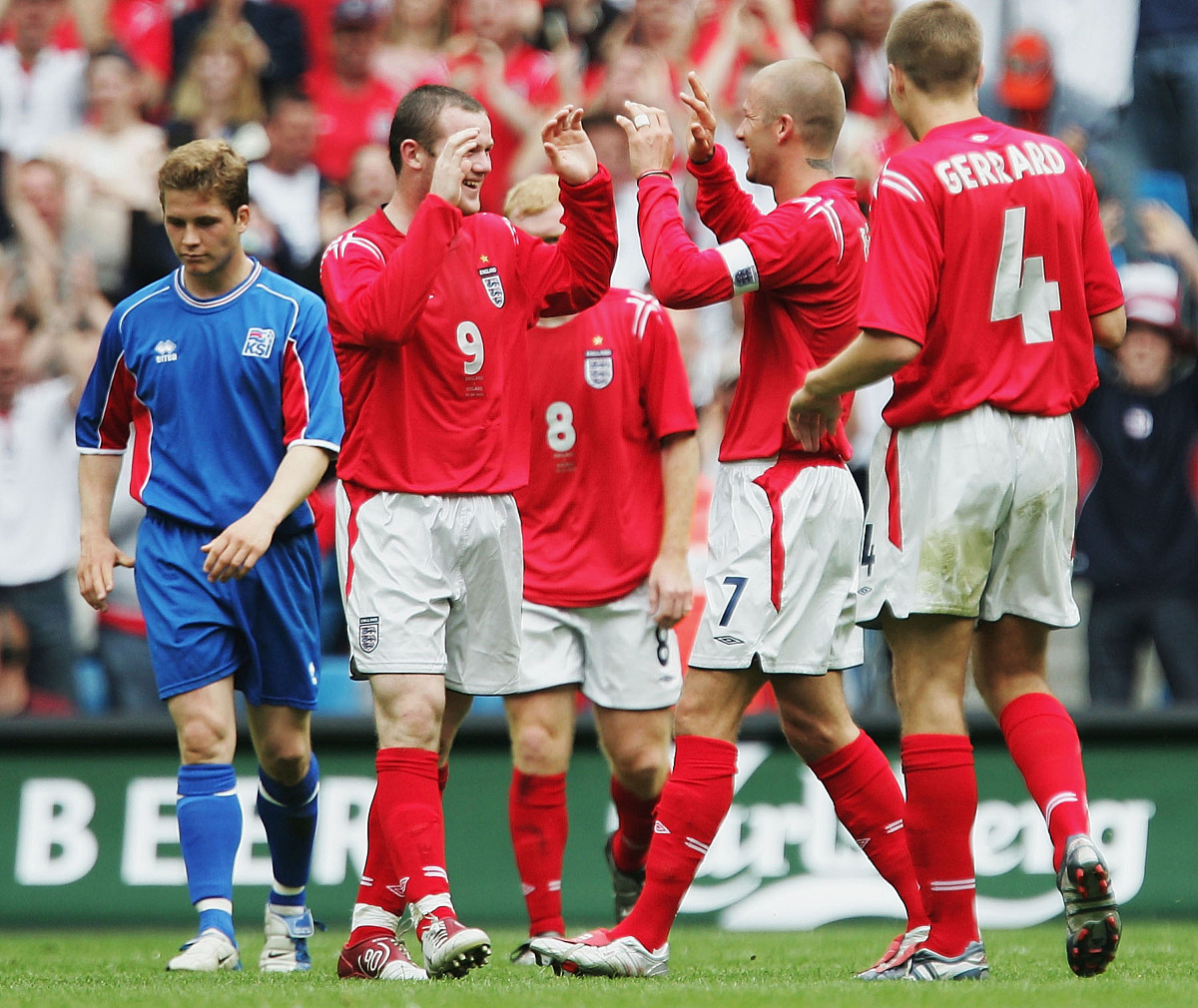 关于丹麦队艰难晋级，步入欧洲国家联赛半决赛的信息