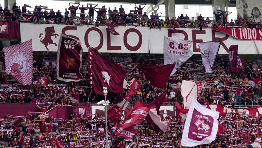 包含国米击败都灵，继续保持不败战绩的词条