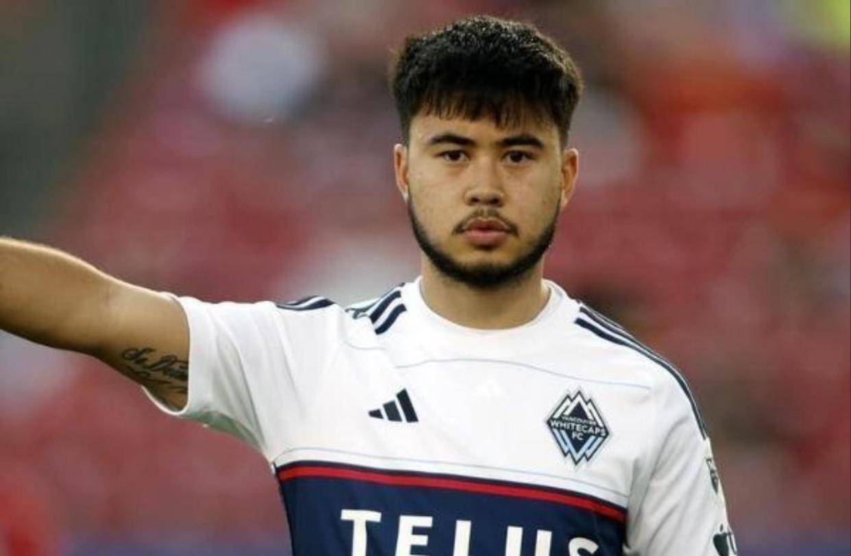 爱游戏app下载-青岛黄海队员在比赛中展现出强大实力