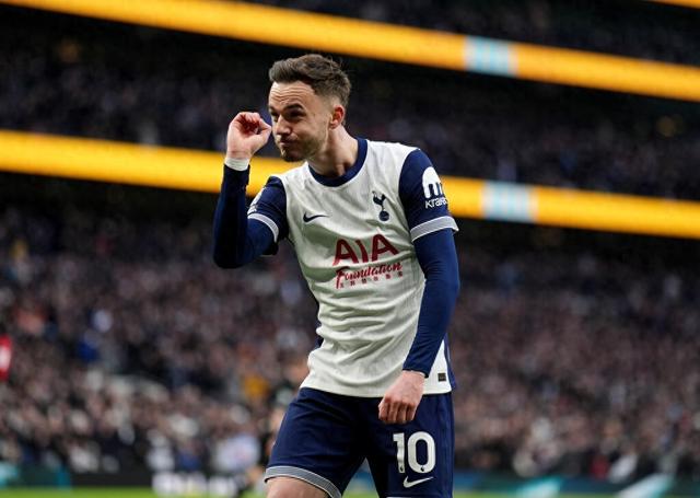 热刺逆转胜利，球队士气大涨