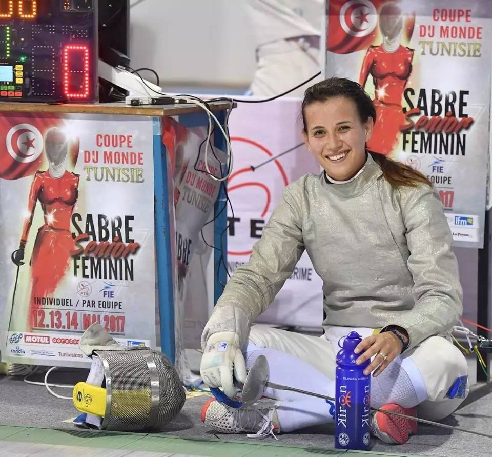 爱游戏官方入口-突尼斯选手实力夺冠，登上金牌宝座的简单介绍