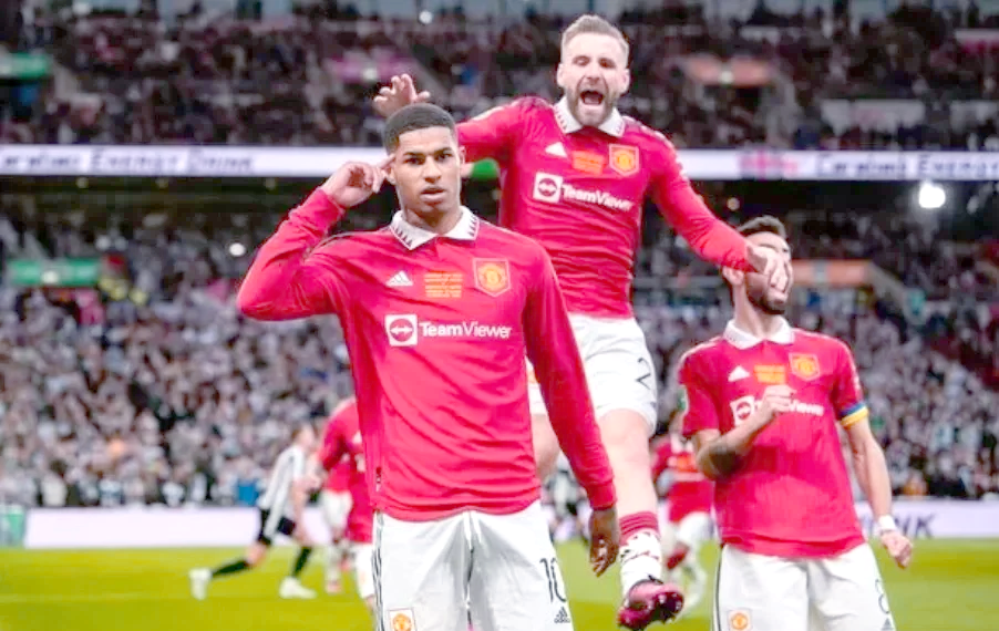 包含利物浦客场战胜沃特福德，继续保持不败的词条