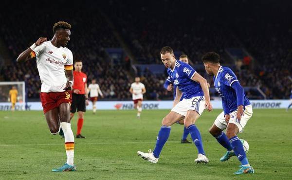 佛罗伦萨青年队探花表现抢眼赢得主力位置的简单介绍