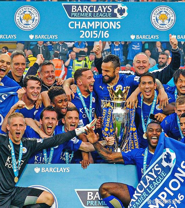 爱游戏app-红蓝大战，足球明星领衔燃情对决的简单介绍