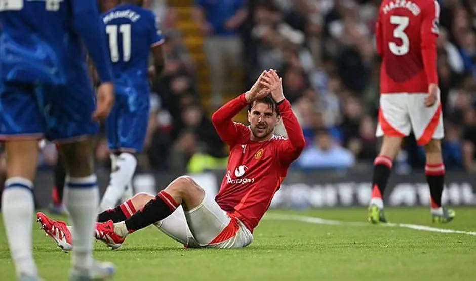 马德里竞技遭遇苦战，曼联全胜晋级