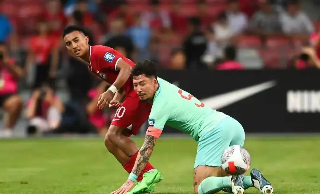 包含新加坡女子足球赛事震撼开启的词条