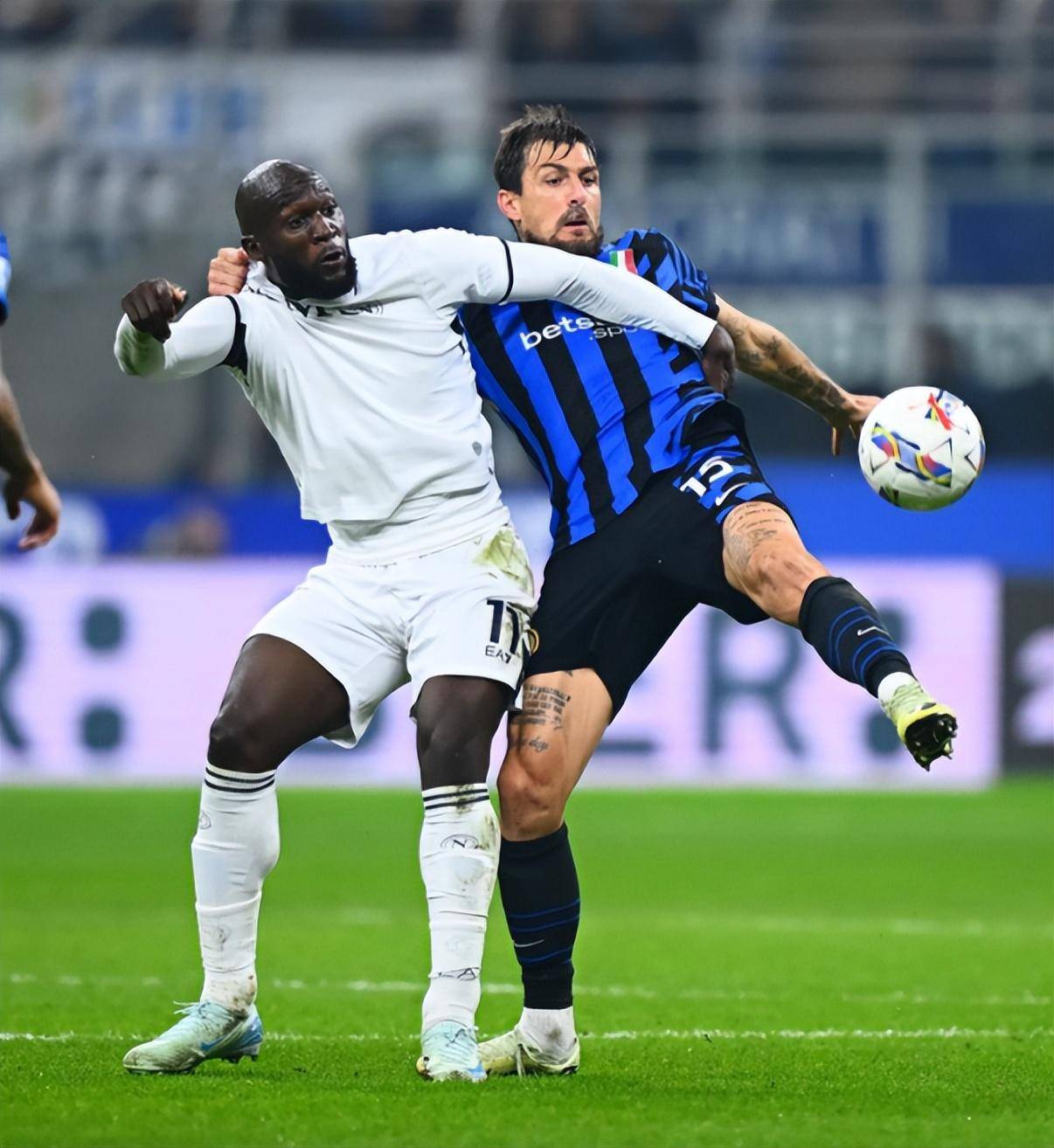 爱游戏入口-拉齐奥客场战平,暂时失去前四位置