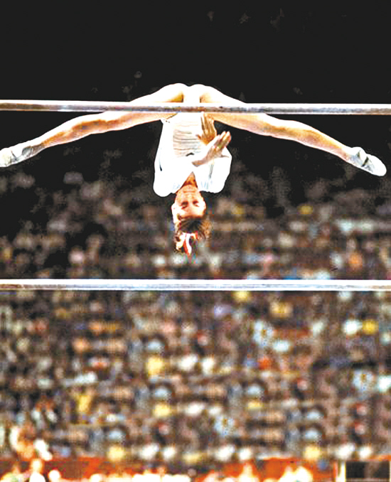 罗马尼亚体操选手连续夺得冠军