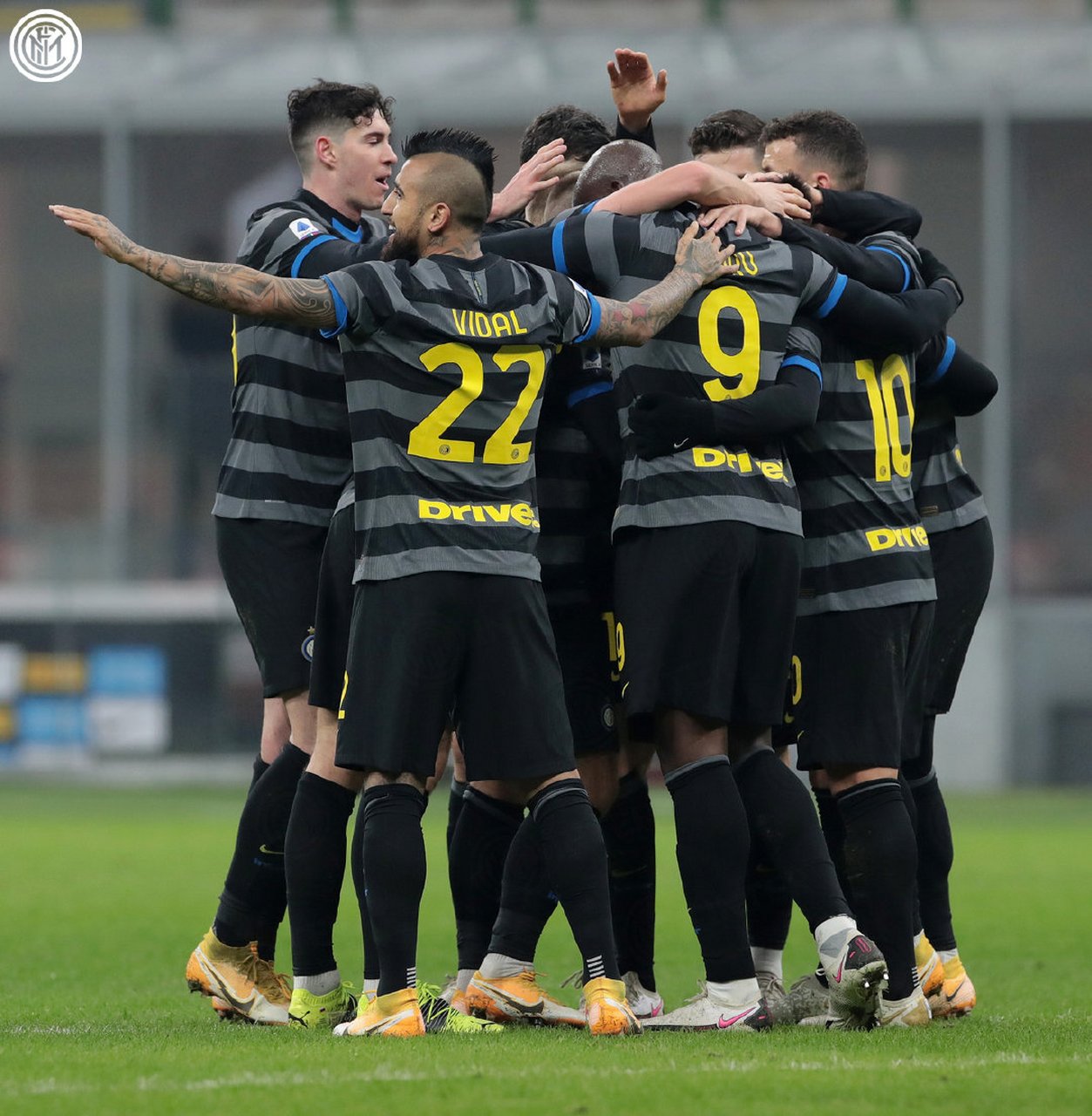 爱游戏官网网页版入口-关于克罗托内客场战胜亚特兰大,取得两连胜的信息