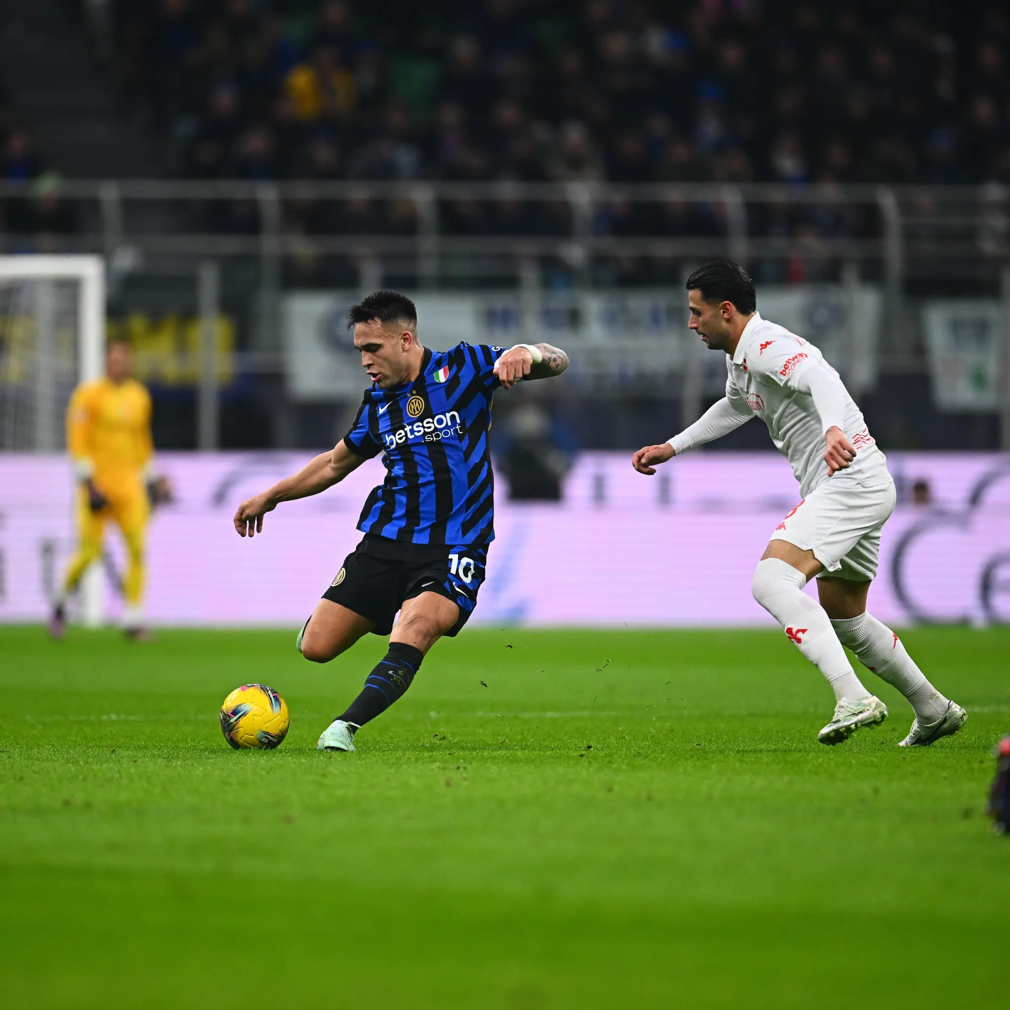 爱游戏官方登录入口-佛罗伦萨客场大胜,稳固前四席位的简单介绍