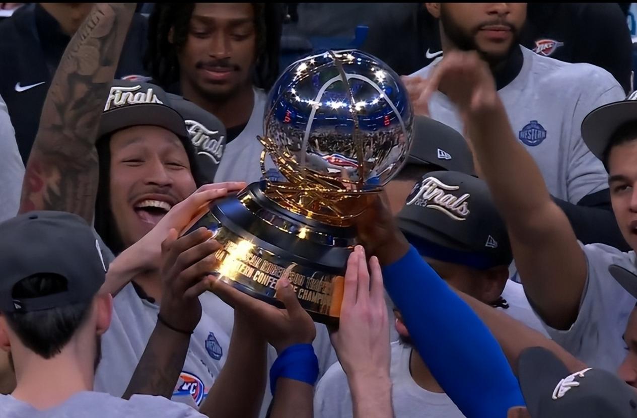 雷霆队年轻球员在场上勇敢亮相，获得肯定的简单介绍