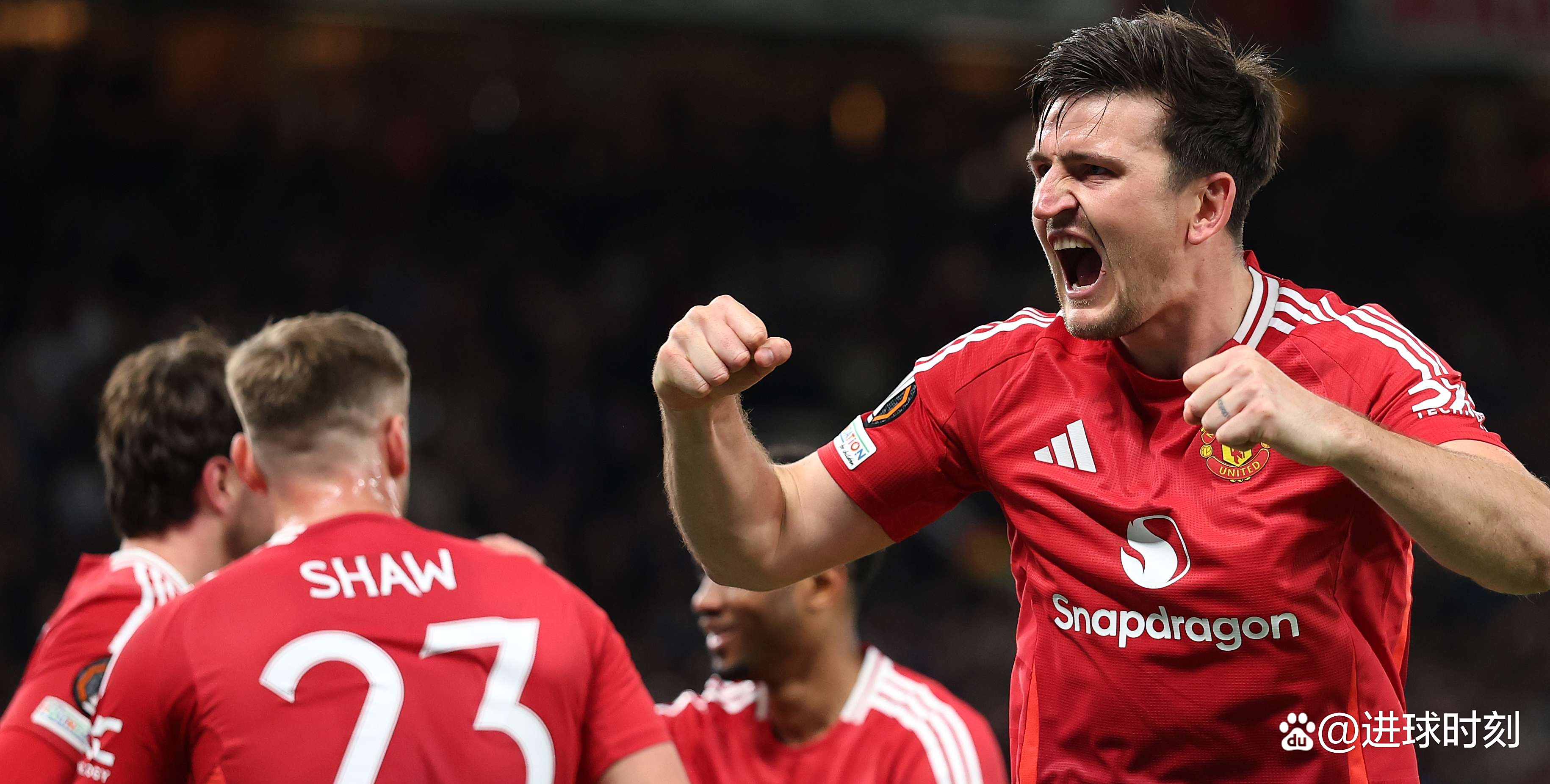 爱游戏登录入口-曼联后卫因伤缺席关键欧冠比赛,球队备战受影响