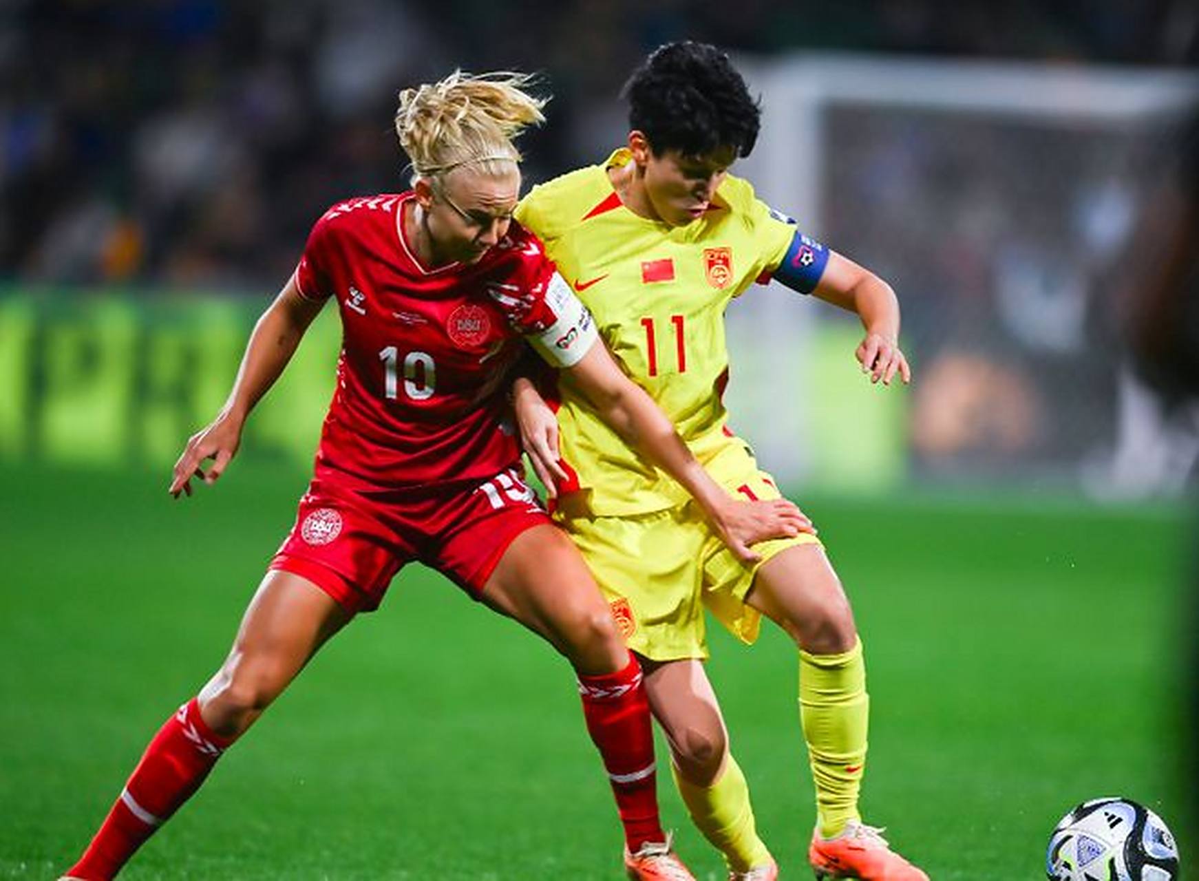 亚洲女足锦标赛决赛圆满结束,选手表现出色 亚洲女足锦标赛决赛圆满结束,选手表现出色