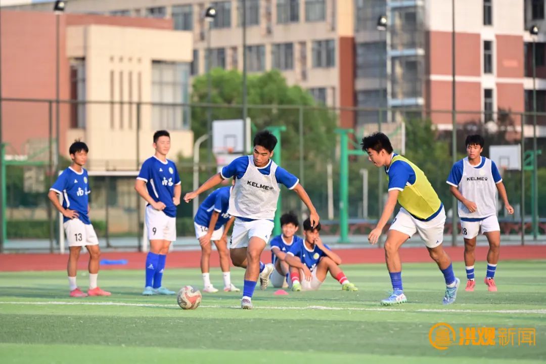 爱游戏官网-青年球员积极备战国际赛场