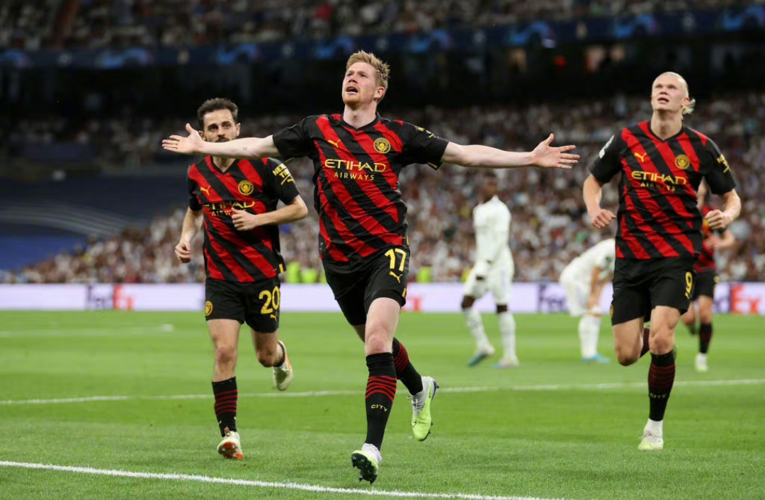 包含RB莱比锡在主场大胜,展现出强大的进攻火力的词条