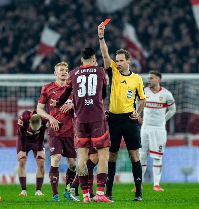 爱游戏登录-RB莱比锡在联赛中展现出强劲的实力的简单介绍