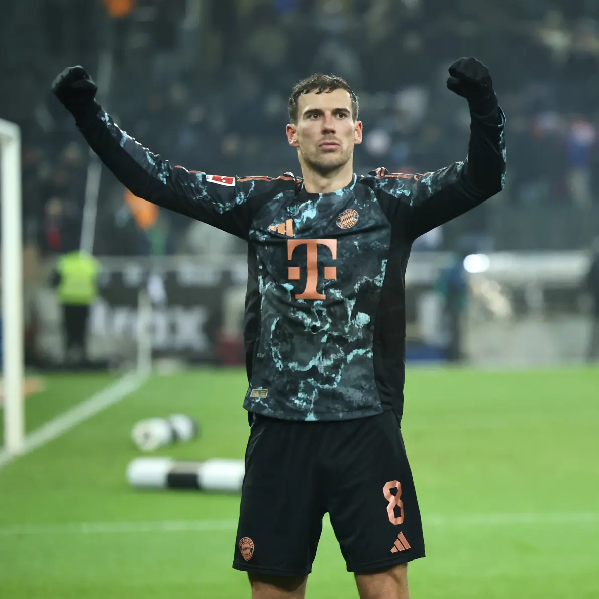 爱游戏网页版入口-门兴格拉德巴赫主场憾负,德甲争冠坎坷的简单介绍