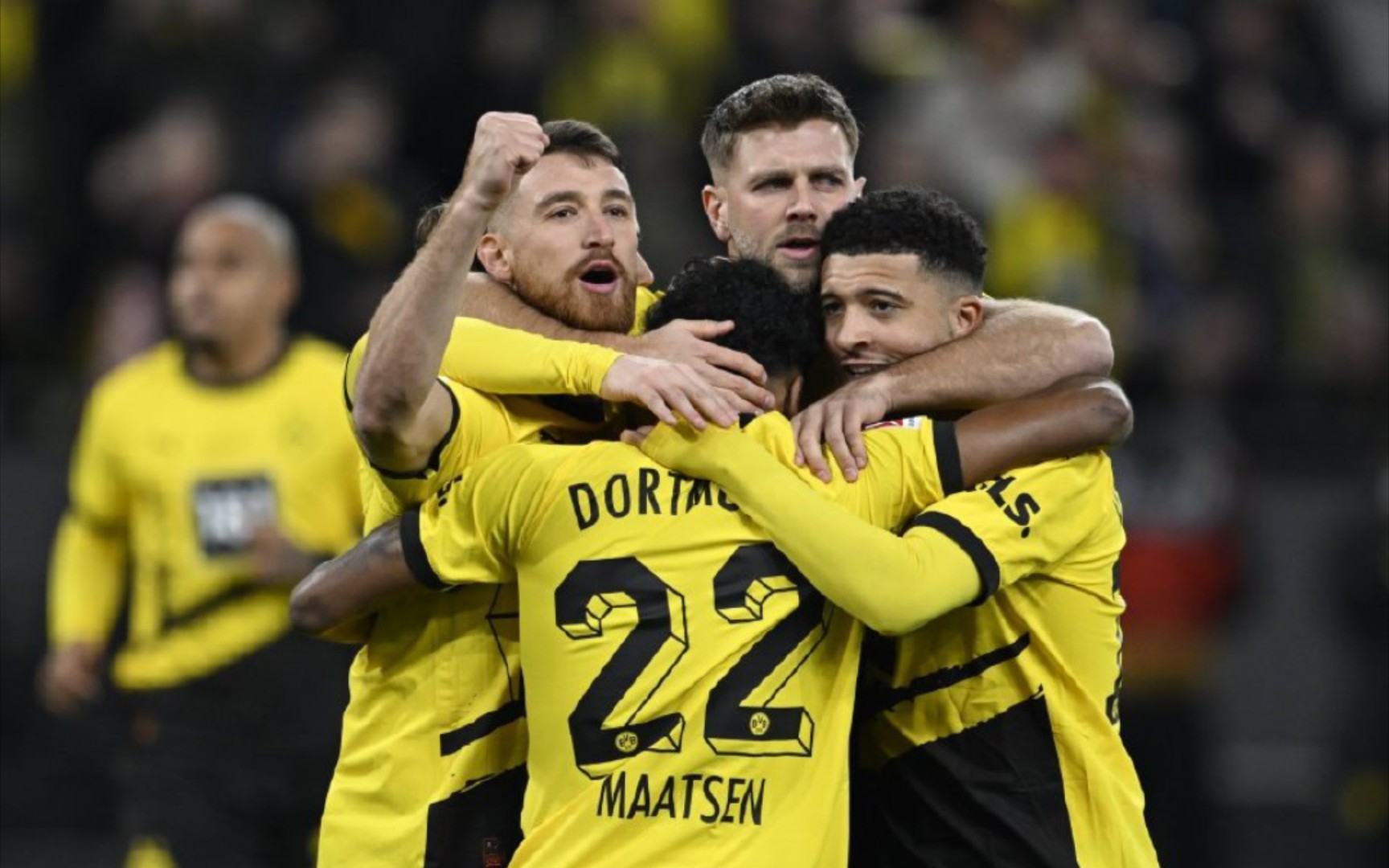 关于多特蒙德实力雄厚，三连胜跻身前列的信息