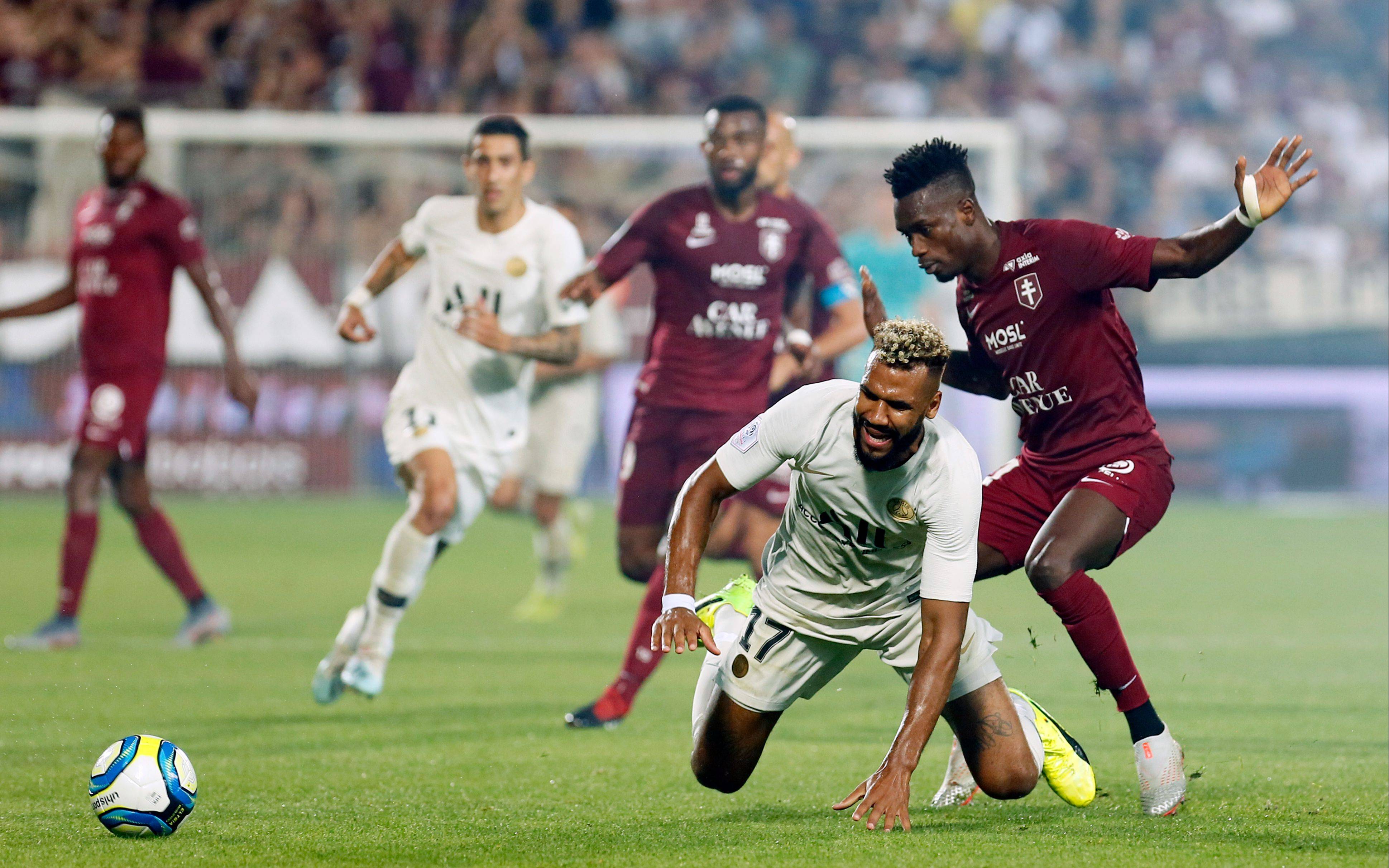 爱游戏入口-欧洲国家足球赛决战一触即发,两队争雄