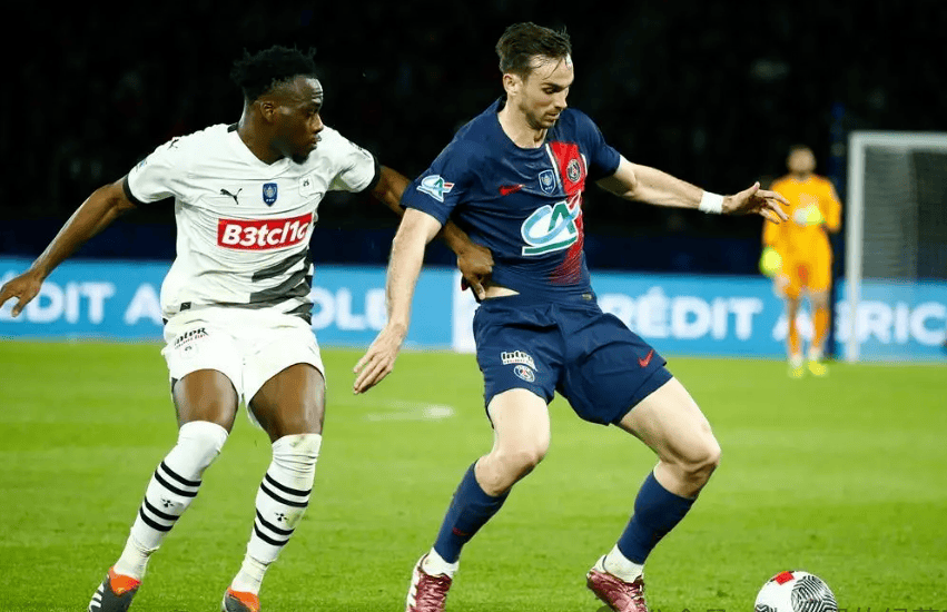 关于斯特拉斯堡客场大胜雷恩，豪取三分的信息