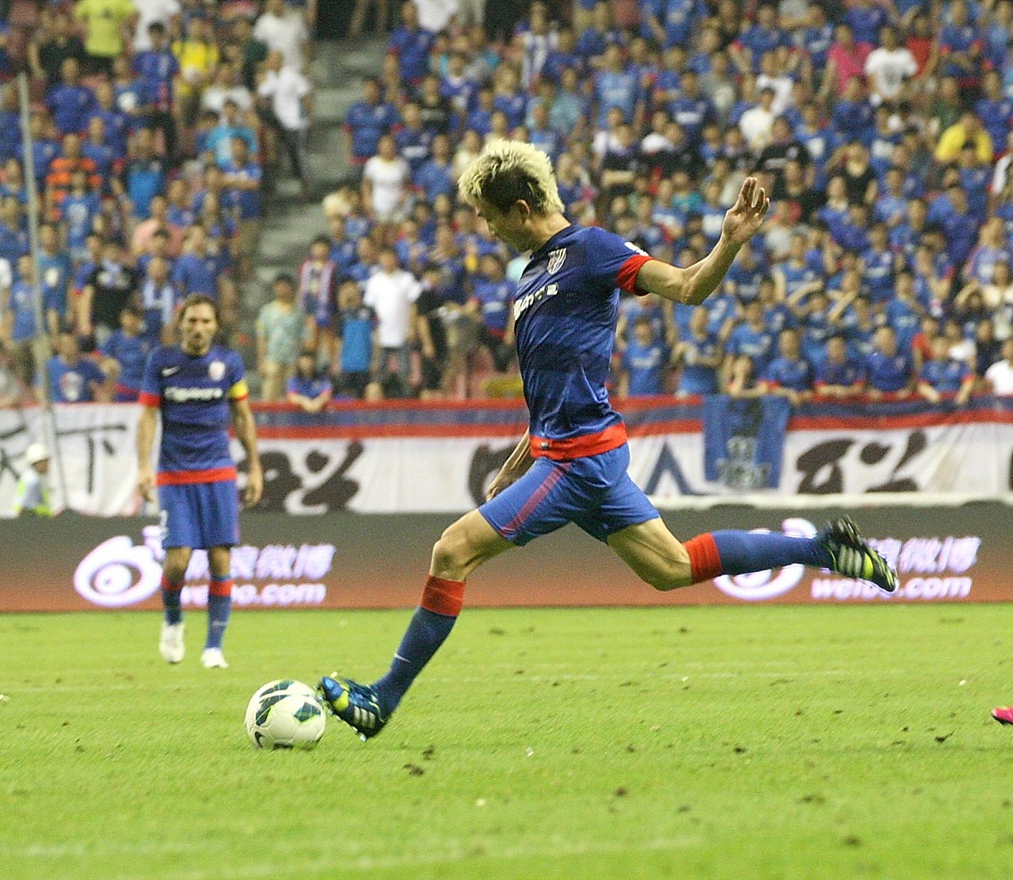 卡利亚里主场失利,难以调整状态的简单介绍 卡利亚里主场失利,难以调整状态的简单介绍