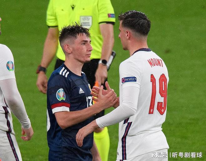 包含克罗地亚逼平苏格兰，小组出线形势未明的词条