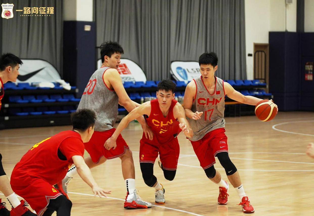 福建男篮雄心勃勃，冲刺胜利