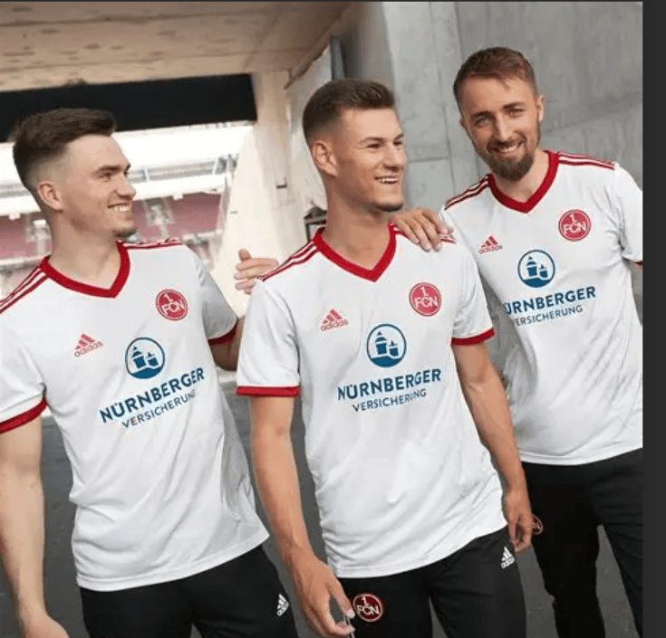 爱游戏官网-柏林赫塔球员恢复状态,期待巨星复出