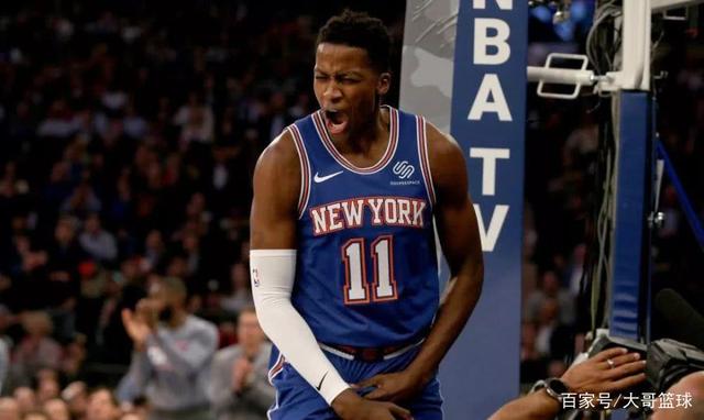 新秀崛起，带领球队走向胜利的简单介绍