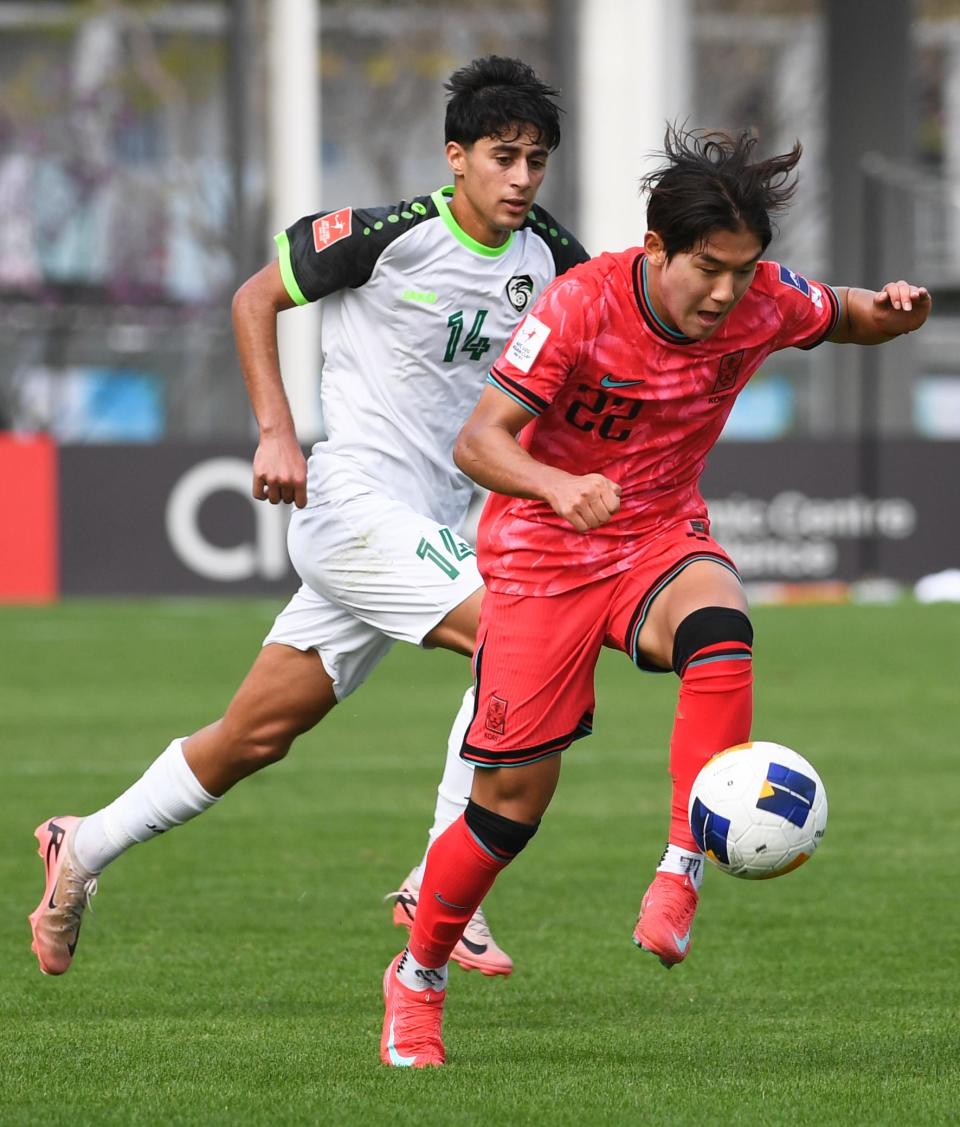 中亚代表奋力拼搏，遗憾落败洲际足球比赛
