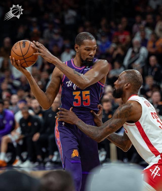 爱游戏入口-太阳主场大胜国王：布克再砍+得分！的简单介绍