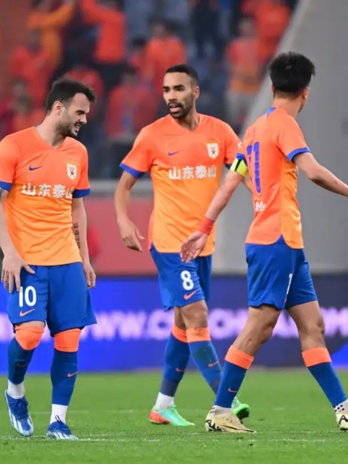 爱游戏中国官网-包含建业客场不敌申花，遭遇连胜终结的词条